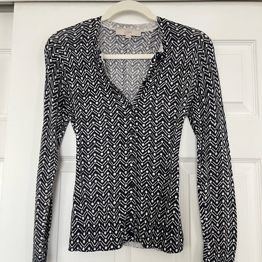 LOFT Black and White Zigzag Button Down Shirt